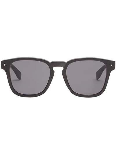 Shop Fendi Eyewear ' Sun Fun' Sonnenbrille - Schwarz In Black