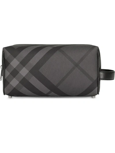 Shop Burberry Clutch Mit London-check In Black