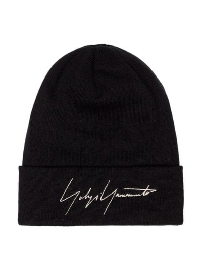 Shop Yohji Yamamoto Logo Embroidered Beanie - Black