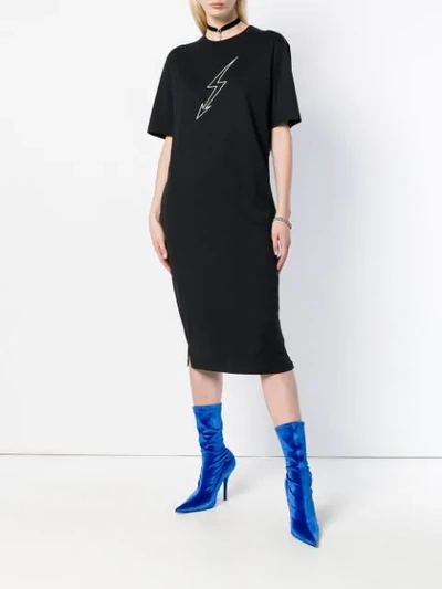 Shop Givenchy T-shirt-kleid Mit "world Tour"-print - Schwarz In Black