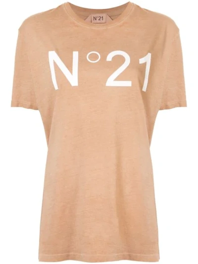 Shop N°21 Logo Print T-shirt In Brown