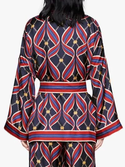 Shop Gucci Kimono Mit Bänder-print In Red