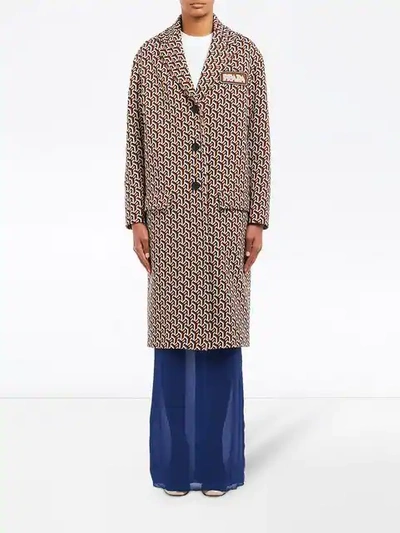 PRADA GEOMETRIC TWIST PRINT SINGLE-BREASTED COAT - 棕色