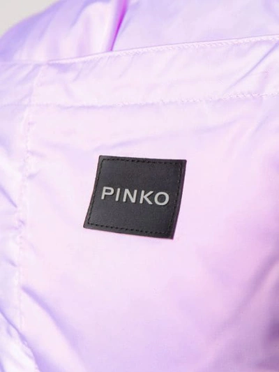 Shop Pinko Klassische Daunenjacke In Y11 Purple