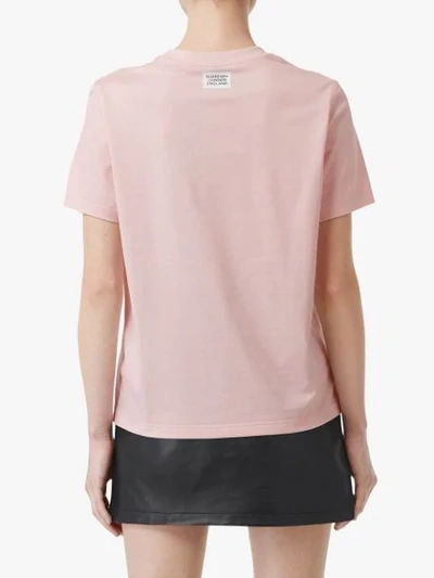 Shop Burberry T-shirt Mit Print In Pale Pink