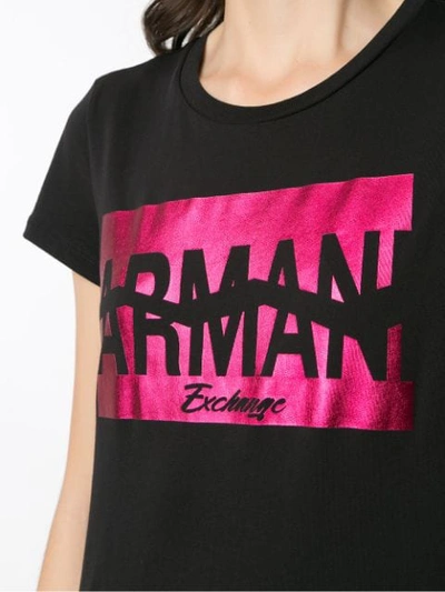Shop Armani Exchange Camiseta Slim Fit Com Estampa Contrastante In Black