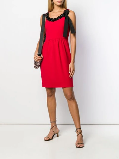 Shop Boutique Moschino Chain-embellished Crepe Dress In Red