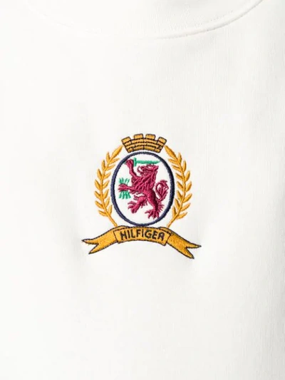Tommy Hilfiger Embroidered Logo Sweatshirt In Yah Bianco