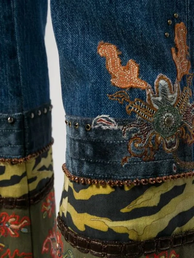 FLORAL EMBROIDERED JEANS