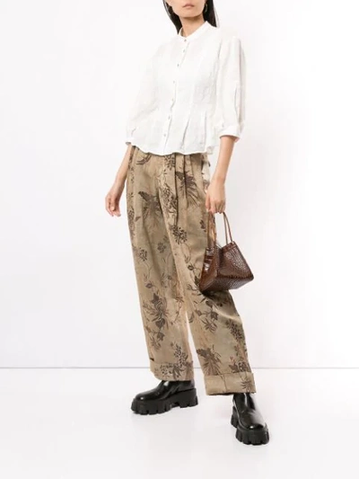 Shop Uma Wang Turned-up Floral Print Trousers In Neutrals