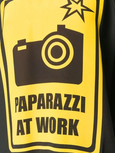 Shop Ultràchic 'paparazzi At Work' T-shirt In Paparazzi Black