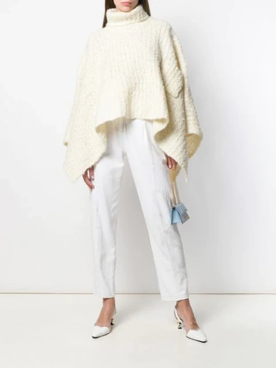 JACQUEMUS TURTLENECK KNITTED PONCHO - 白色