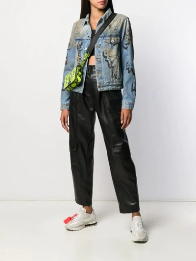 Shop Off-white Jeansjacke Im Distressed-look In Blue