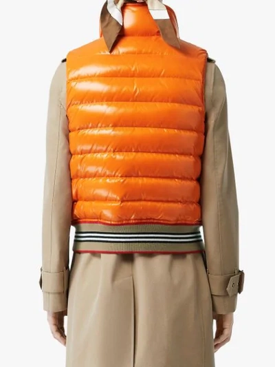 BURBERRY ICON条纹细节羽绒绗缝马甲 - 橘色