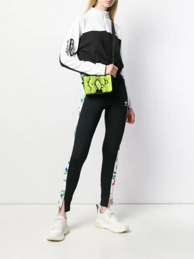 Shop Adidas Originals Cropped-pullover Mit Reissverschluss In Black