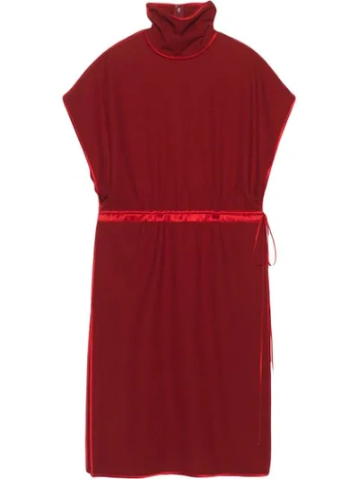 Shop Gucci Shift Mid-length Dress In Red