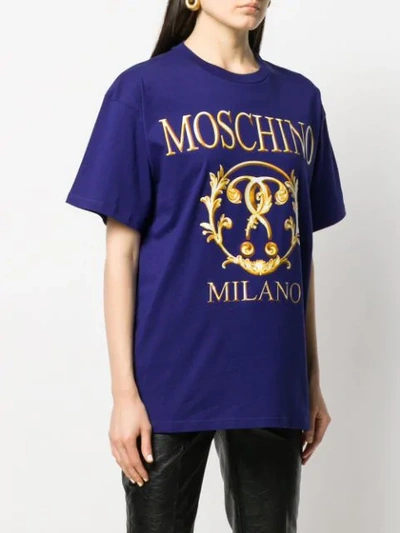 Shop Moschino Roman Logo Print T-shirt In Blue