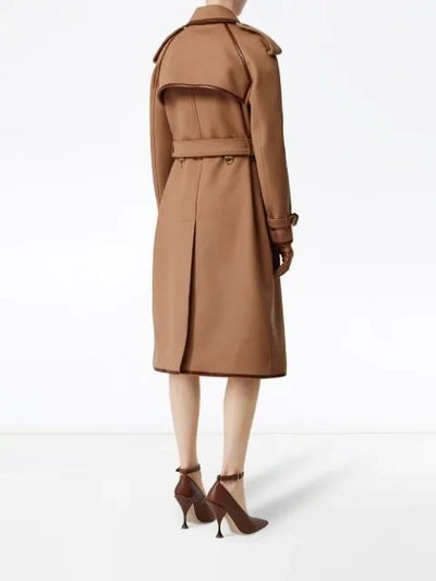 Shop Burberry Trenchcoat Mit Knöpfen In Brown