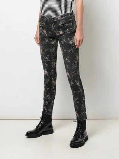 Shop R13 Jeans Mit Blumen-print In Black