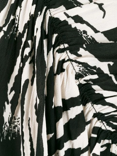 Nº21 斑马纹皱褶短款半身裙 - 黑色