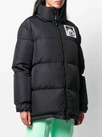 MOSCHINO LOGO PATCH PUFFER JACKET - 黑色