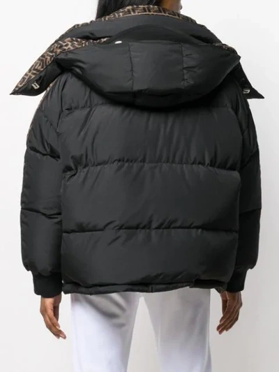 FENDI FF LOGO PUFFER JACKET - 黑色