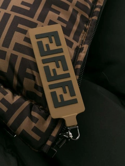 Shop Fendi Steppjacke Mit Ff-logos In Black