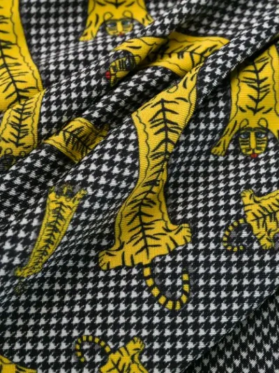 Shop Ultràchic Stiefel In Schlangenoptik In Tiger White Black