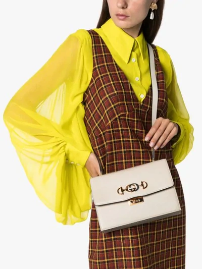 Shop Gucci Zumi Shoulder Bag In Neutrals