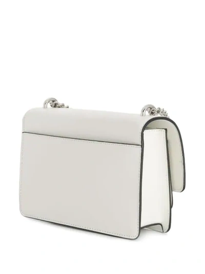 DKNY SUTTON CROSSBODY BAG - 白色