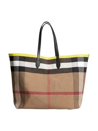 Shop Burberry The Giant Reversible Tote In Black