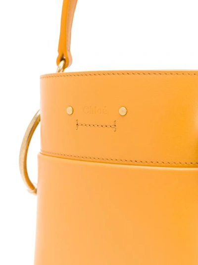 Shop Chloé Mini 'roy' Beuteltasche In Yellow