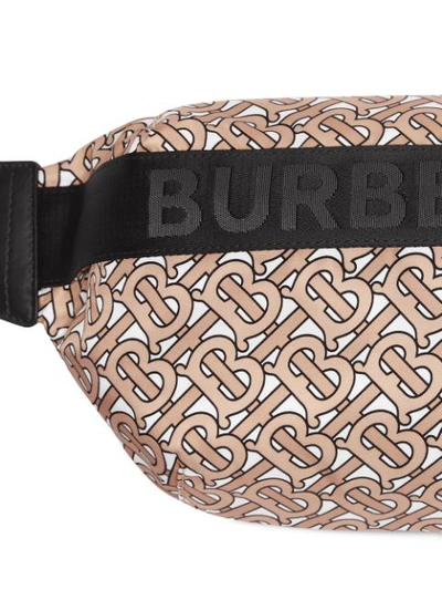 BURBERRY 中号花押字印花腰带包 - 棕色