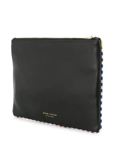 Shop Alice And Olivia Clutch Mit Print In Y210 Nero