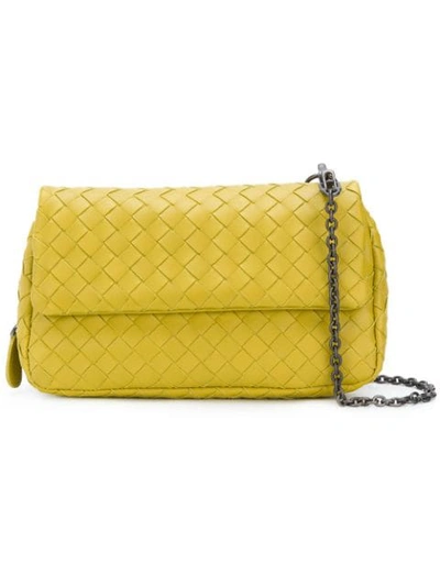 Shop Bottega Veneta Intrecciato Messenger Bag - Green