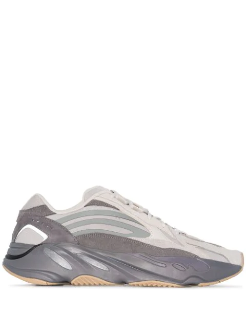 yeezy 700 suede