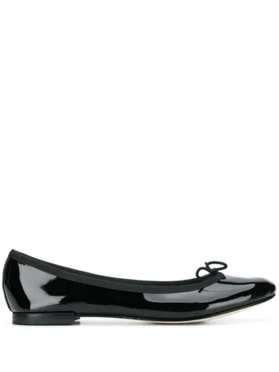 Repetto Bow Detail Patent Ballerina Shoes In Black