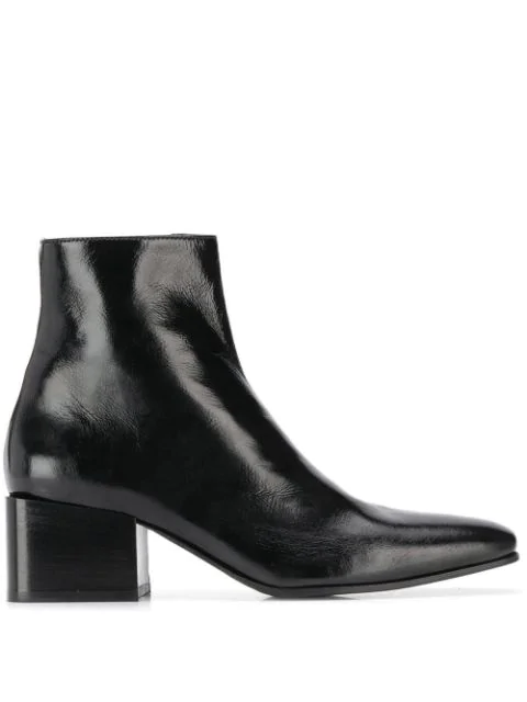 acne boot