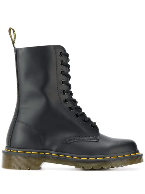dr martens serena 8 eye boots