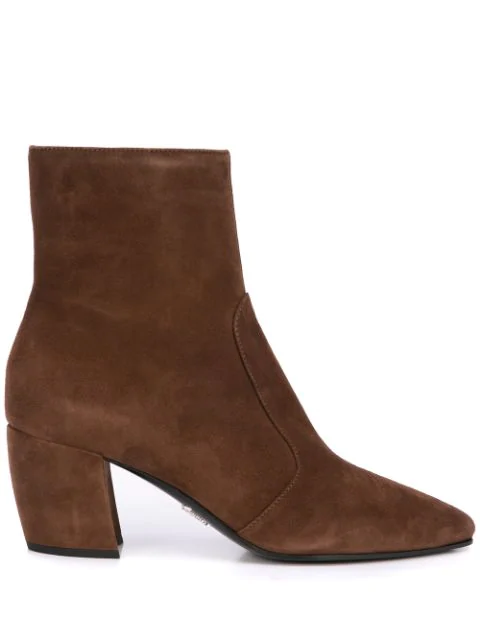 Prada Stiefeletten Mit Niedrigem Absatz In Brown Modesens
