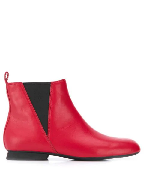 camper red boots