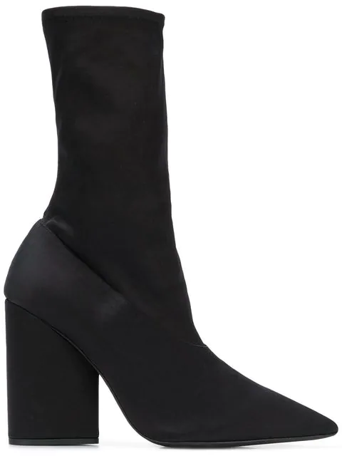 yeezy boots black