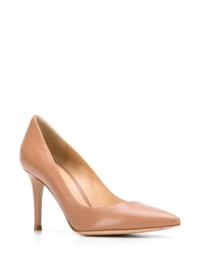 Gianvito Rossi Pointed Toe Pumps In Nude