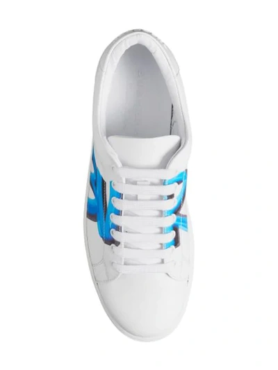Shop Burberry Sneakers Mit Print In White