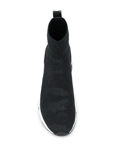 Shop Ash Gemusterte Socken In Black/shiny Black