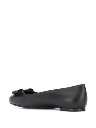 Shop Ferragamo Bow Detail Ballerinas In Black