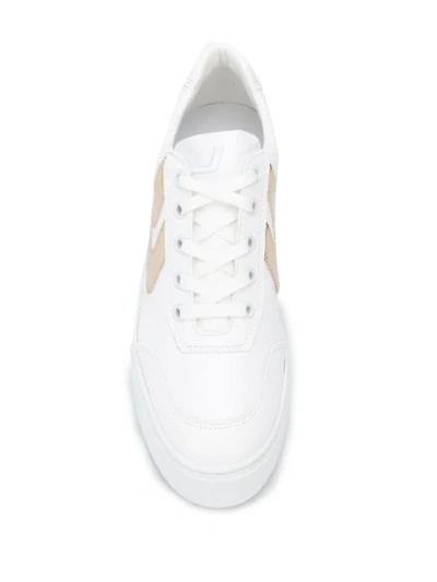 Shop Joshua Sanders Sneakers Mit Dicker Sohle In White