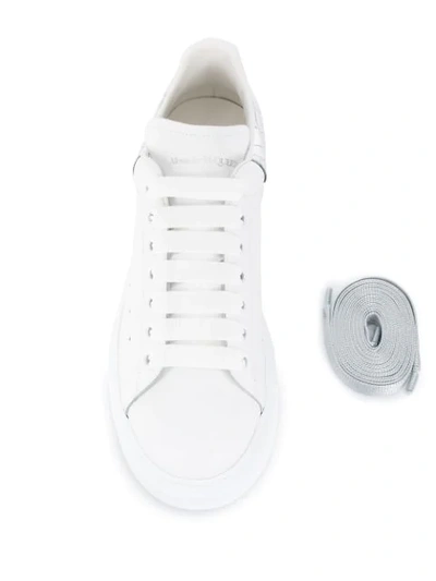 ALEXANDER MCQUEEN CHUNKY SOLE SNEAKERS - 白色