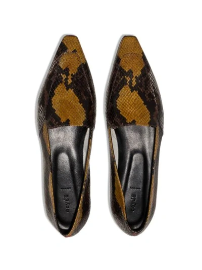 AEYDE AURORA SNAKE-EFFECT FLAT LOAFERS - 棕色