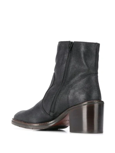 Shop Chie Mihara Gekörnte Stiefeletten In Gloss Negro